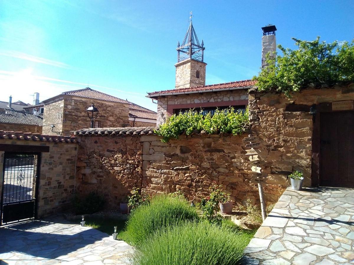 La Posada De Toribia Val De San Lorenzo Bagian luar foto